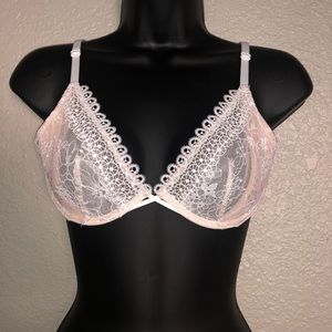 Victoria’s Secret lingerie bra